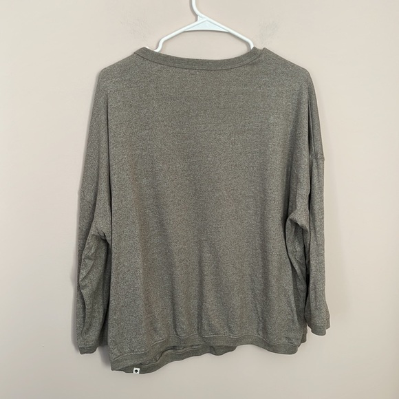 Roots l Long Sleeve Grey Top - Picture 3 of 4